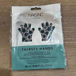 ❤ New Nailsinc Thirsty Hands hand mask